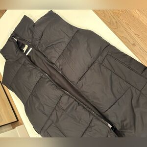 H&M Black Puffer Vest